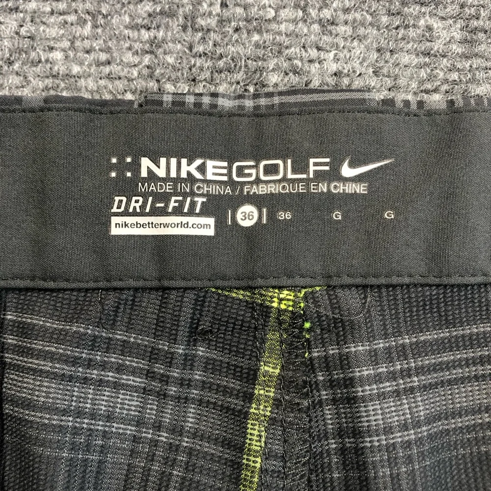 Nike classic plaid